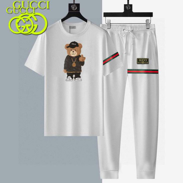 Picture of Gucci Shirt Pant Suits _SKUGucciM-5XL12yr41622133
